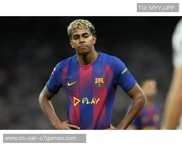 每体：巴萨忧虑亚马尔，他现在去客场都成为了球迷进犯目标